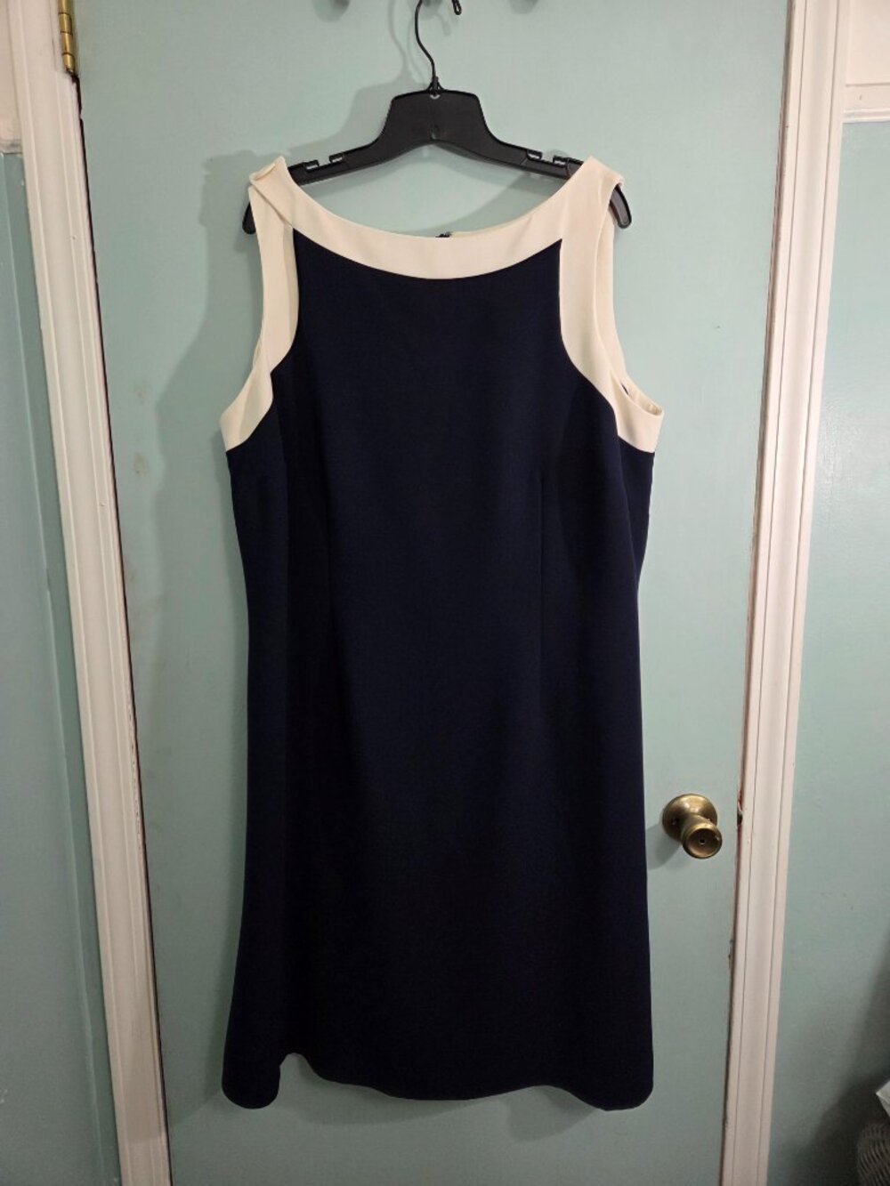 Amanda Smith Navy with Cream Trim Sleeveless Dress